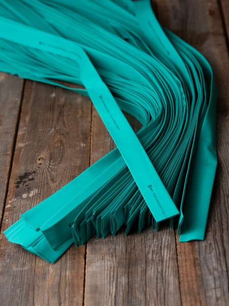 Купить EKF PROxima Термоусаживаемая трубка ТУТ нг 16/8 зеленая в отрезках по 1м