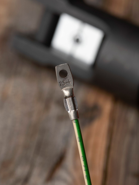 Купить EKF PROxima Наконечник медный луженый ТМЛ 2,5-4-2,6