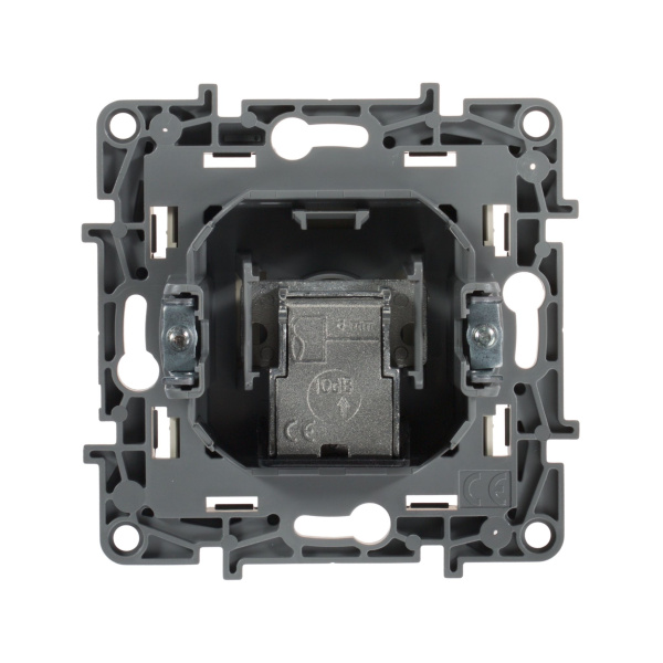 Купить Legrand Etika Слоновая кость Розетка TVоконечная 672365