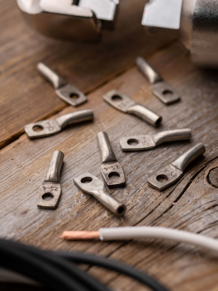 Купить EKF PROxima Наконечник медный луженый ТМЛ 2,5-4-2,6