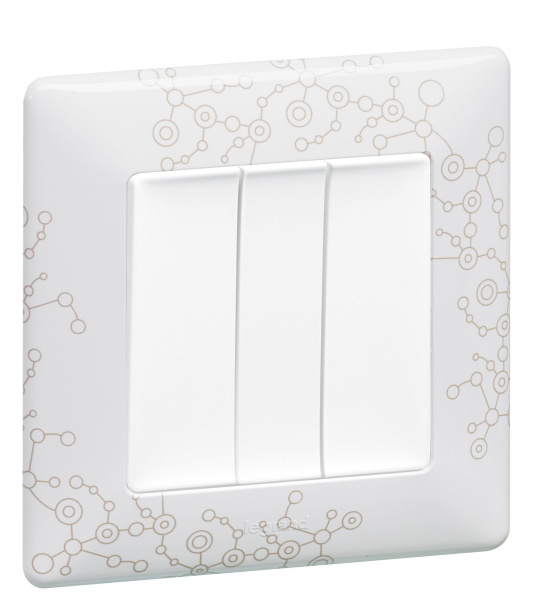 Купить Legrand Valena LIFE DIY Бел Выключатель 3-клавишный 10А 250В 752403