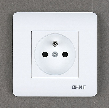 CHINT Французская розетка 16А 250В