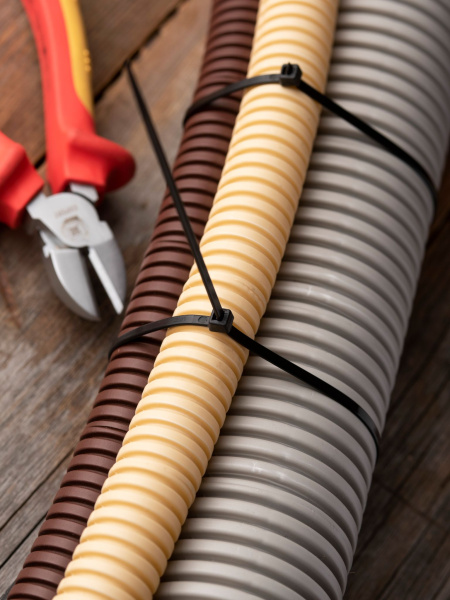 Купить EKF PROxima Хомут P6.6 стандартный (ч), 3.6x250 (100шт) FlexLock