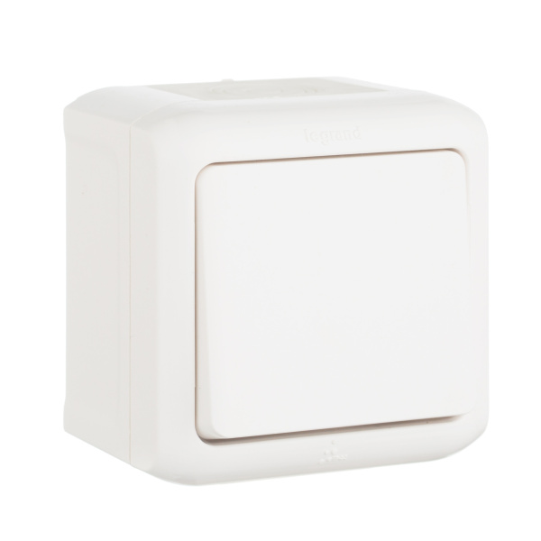 Legrand Quteo Белый Переключатель 1-клавишный IP44 10А 782304