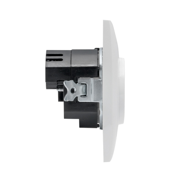 Купить EKF PROxima Валенсия розетка 1-местная с/з 16А белая с защ. штор. с 2 USB 2,1А