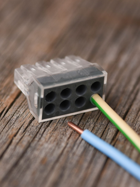 Купить EKF PROxima Строительно-монтажная клемма СМК 773-108 8 отверстий 1,0-2,5мм2 (50шт.)