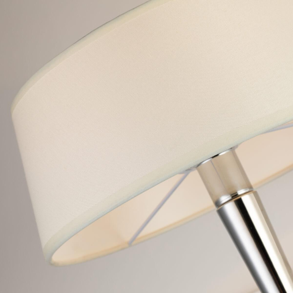 Купить Favourite Classic настенный светильник каркас белого цвета и цвета хром, абажур из белой ткани, управление с помощью диммера 2709-1W