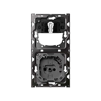 Simon 100 Кит 2 поста механизм 1 розетка Schuko с з/у USB SC 2.1А + 1 переключатель (проходной) + суппорт 10010216-039