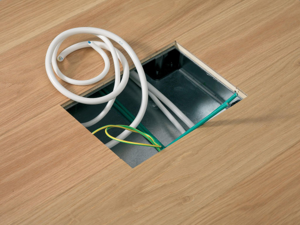 Купить SE OptiLine 45 Коробка установочная выс.75-95 для люка 276х199 ISM50330