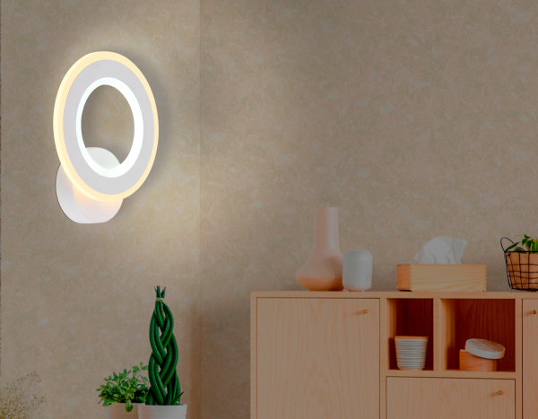 Купить Ambrella Настенный светодиодный светильник FA8812 WH белый 11W 190*220*50