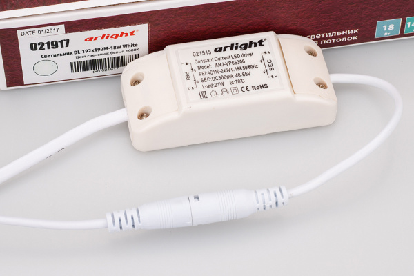 Купить Arlight Светильник DL-192x192M-18W White (IP40 Металл, 3 года) 021917