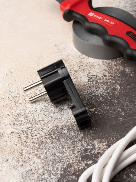 Купить EKF PROxima Вилка угловая плоская с/з черная "СТЕЛС" 16А 250В