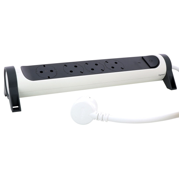 Купить Legrand Revolution Комфорт Бело-черный Удлинитель 6x2К+З с выкл., кабель 1,5м, плоские розетки, с ИПМ и защитой от перегрузки, фиксируемый поворотный 694525