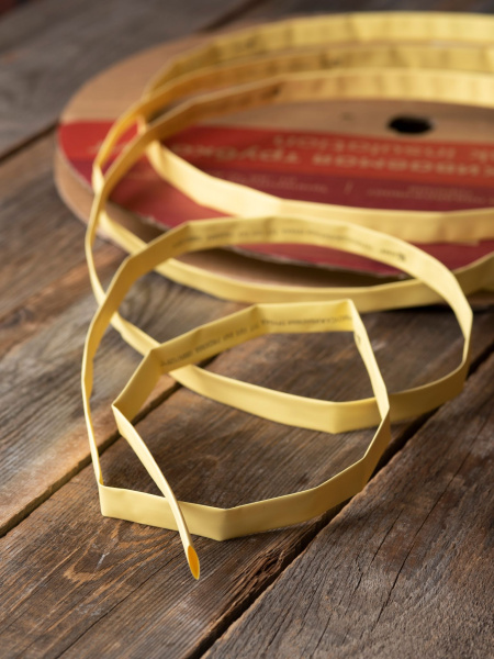 Купить EKF PROxima Термоусаживаемая трубка ТУТ нг 8/4 желтая рулон