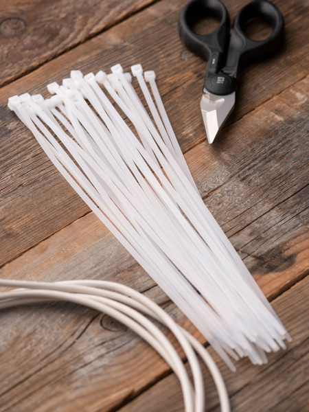 Купить EKF Basic Хомут нейлоновый (3,6х250) (100шт.)