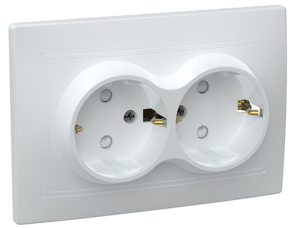 IEK KVARTA РСш12-3-КБ Розетка 2местн. c з/к с защ.штор. 16А (белый)
