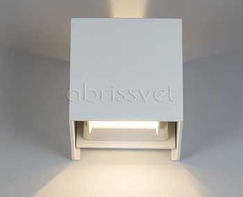 ITALLINE IT01-A310 white светильник настенный