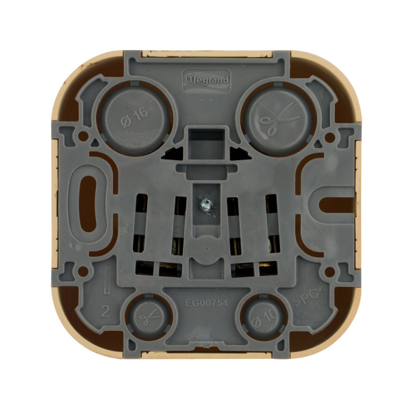 Купить Legrand Quteo Сосна Розетка с/з с шт 782280