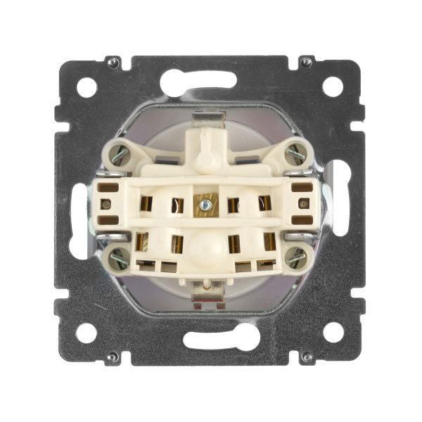 Купить Legrand Valena Алюминий Розетка 1-ая с/з 770120