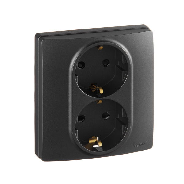 Купить Legrand Etika Антрацит Розетка 2-ая с/з со шторками, авт. клем. 672633