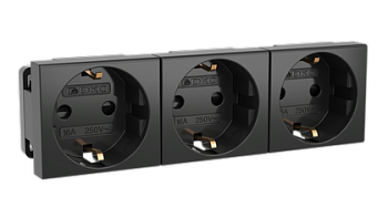 DKC Тройная розетка Viva черная 45203