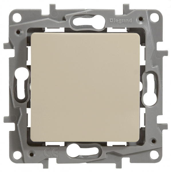 Legrand Etika Слоновая кость Выключатель 1-клавишный 10А, Винтовые клеммы 672301