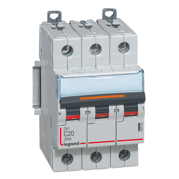 Legrand DX3 Автоматический выключатель 3P 20A (С) 25кА 409782