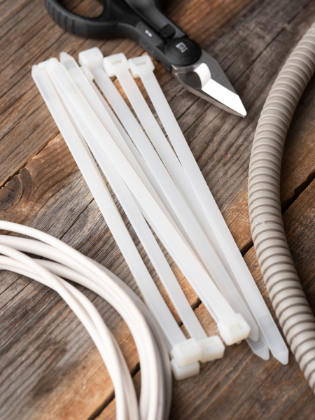 Купить EKF PROxima Хомут P6.6 стандартный (б), 7.6x300 (100шт) FlexLock