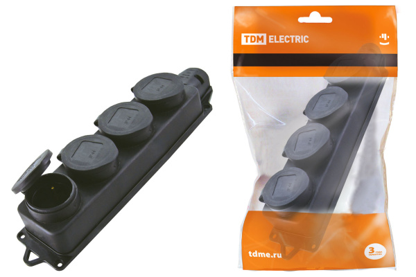 TDM Розетка четырехместная с заглушками каучук 2Р+РЕ 16А 250В IP44 SQ0612-0011
