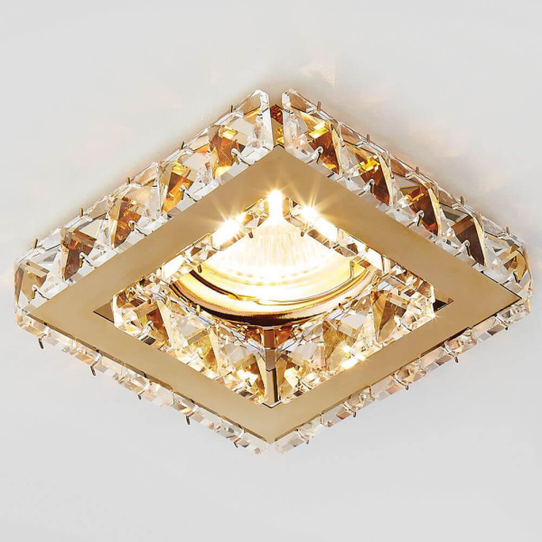 Купить Ambrella Встраиваемый точечный светильник K110 CL/G золото/прозрачный хрусталь MR16