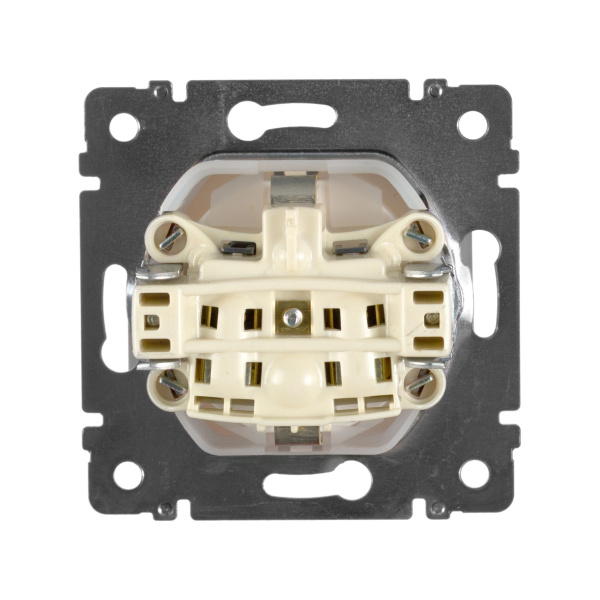 Купить Legrand Valena Бел Розетка 1-ая с/з с крышкой и защитными шторками IP44 (к простой рамке) 774220