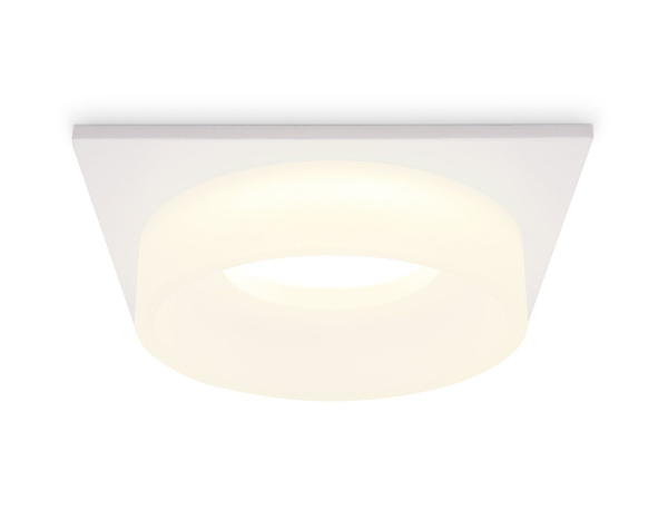 Купить Ambrella Встраиваемый точечный светильник с акрилом TN1314 SWH/FR белый песок/белый матовый GU5.3 92*92*45