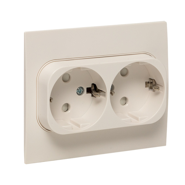 Купить EKF PROxima Стокгольм Розетка 2-ая с/з 16А белая со шторками