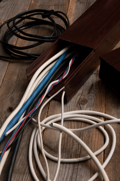 Купить EKF PROxima Канал кабельный под тёмное дерево (100х40) (24м.)