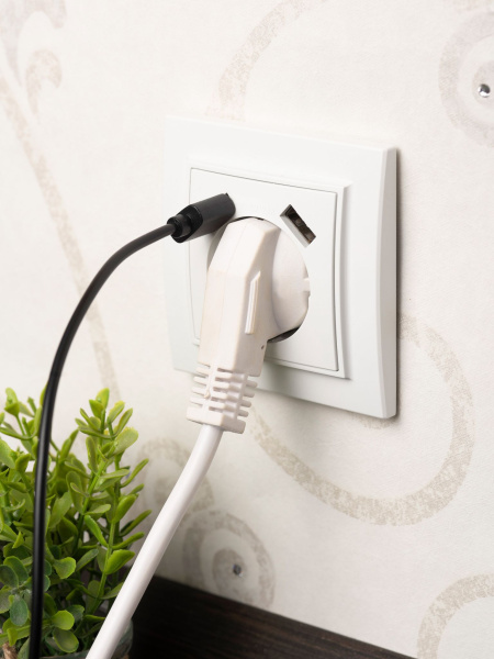 Купить EKF Basic Минск Белый Розетка с/з, со шторками, 16А, с 2 USB 2,1А, СП