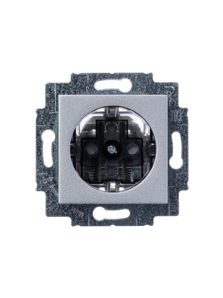 Купить ABB EPJ Levit серебро / дымчатый чёрный Розетка с заземлением со шторками 2CHH203457A6070