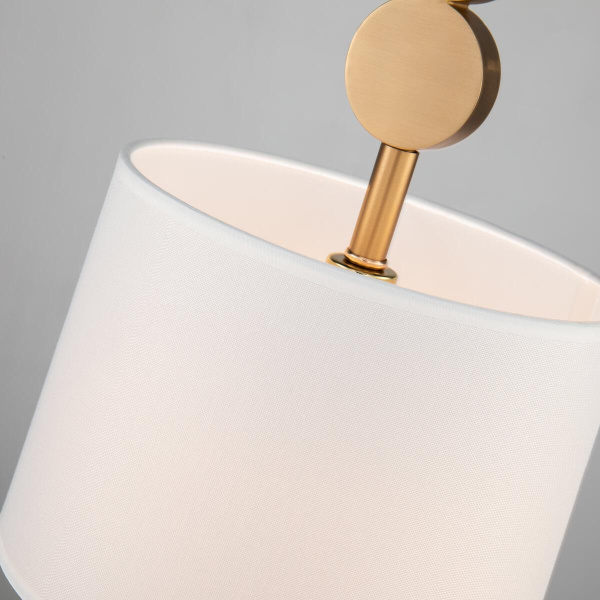 Купить Favourite 2624-1P подвес Каркас цвета латунь, плафон из белого шелка