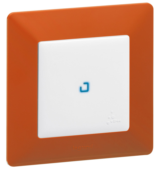 Купить Legrand Valena LIFE Бел IP44 Выключатель 1-клавишный с подсветкой 10АХ 250В (с лицевой панелью) 752161