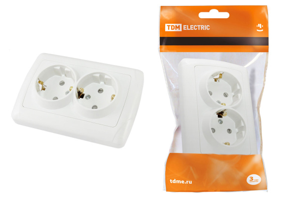 TDM Розетка двойная 2П+З 16А 250В с защ. шт. белая "Онега" SQ1805-0013