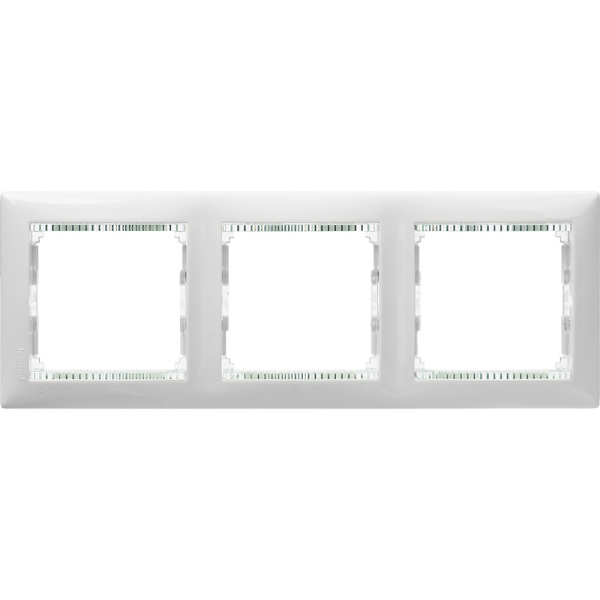 Купить Legrand Valena Бел/кристалл Рамка 3-ая гориз 774463