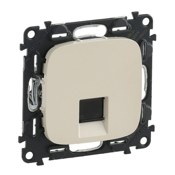 Legrand Valena ALLURE DIY Сл.кость Розетка комп(RJ45) 1-ая 5 кат UTP 753840
