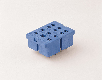 Finder Розетка для монтажа на плате для реле 55.32; в комплекте металлическая клипса 094.51 9412SMA