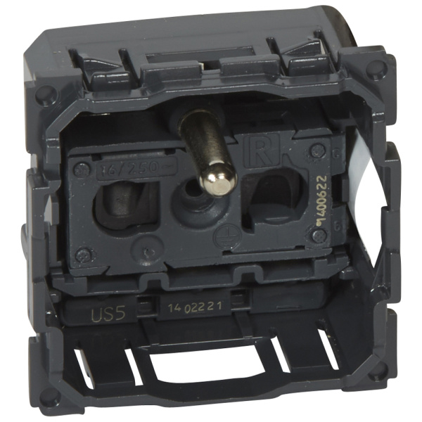 Купить Legrand Celiane Мех Розетка с/з с защитными шторками, безвинт зажим 2 мод (франц. стандарт) 067111