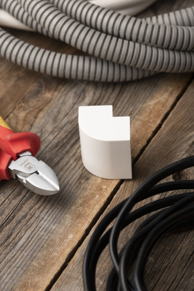 Купить EKF PROxima Угол внешний (40х25) (4 шт) Plast Белый