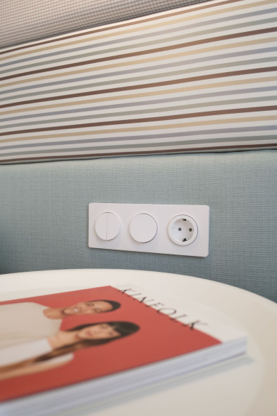 Купить SE Odace Бел Переключатель 1-клавишный S52R203