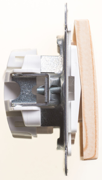 Купить Systeme Electric Wessen 59 Сосна Выключатель 1-клавишный 2-полюсный, 10А