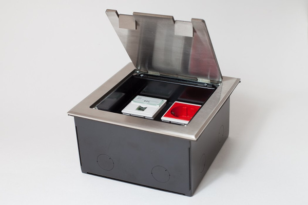 SPL Люк на 4 поста (45х45), из нержавеющей стали, с коробкой, IP40 300014