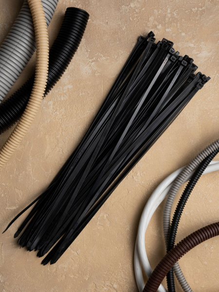 Купить EKF Basic Хомут нейлоновый черный (7,2х450) (100шт.)