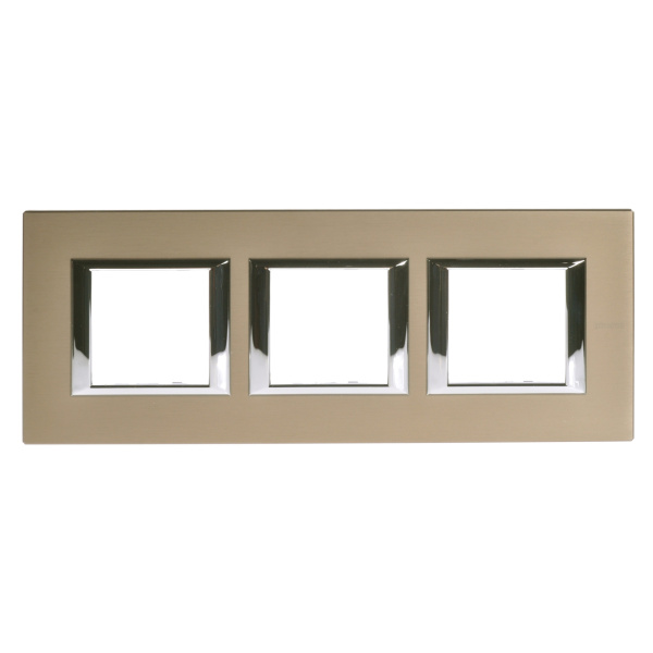 BT Axolute Бронза Рамка 2+2+2 мод прямоугольная (надпись горизонтально) HA4802M3HBR