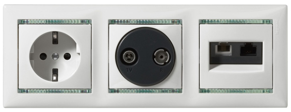 Купить Legrand Valena Бел/кристалл Рамка 3-ая гориз 774463